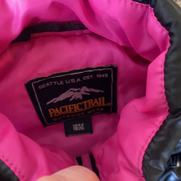 🔴5/$25🔴 Puffer Vest - Picture 2 of 2